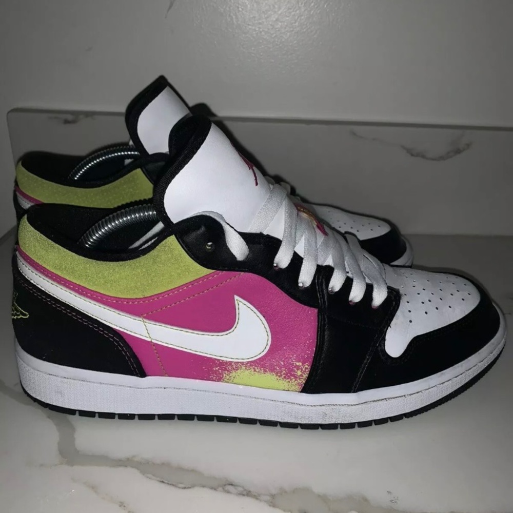 Air Jordan 1 Low Fushia